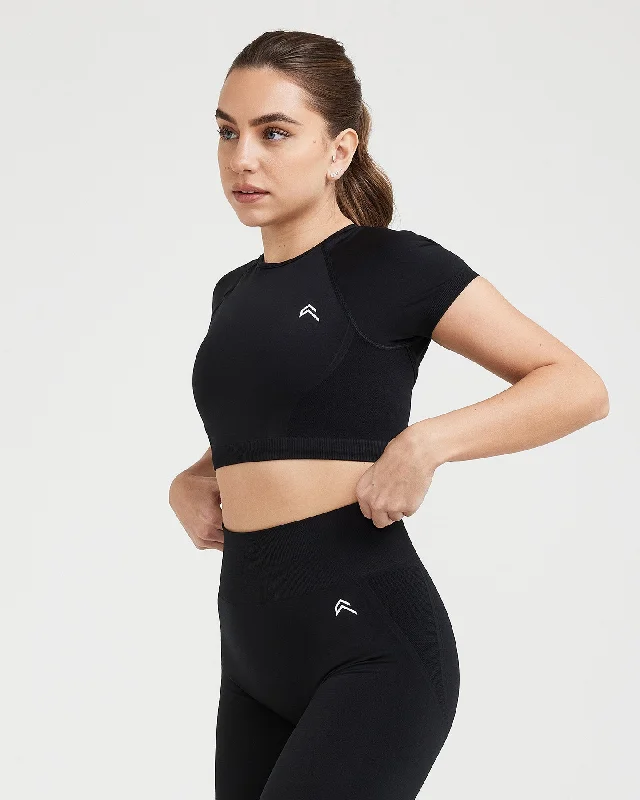 Effortless Seamless Short Sleeve Crop Top | Black