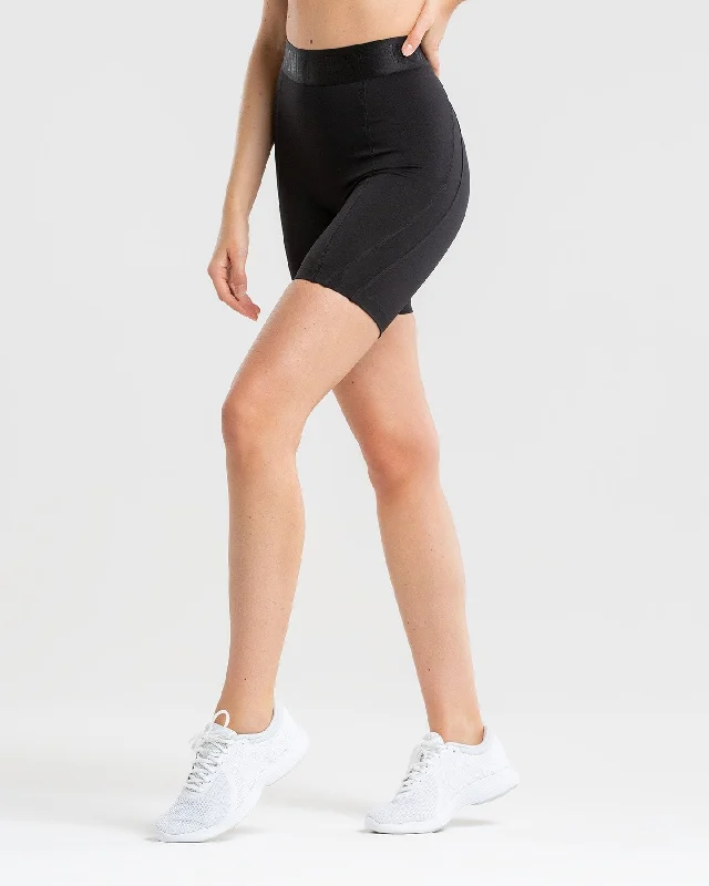 Hold Cycling Shorts | Black