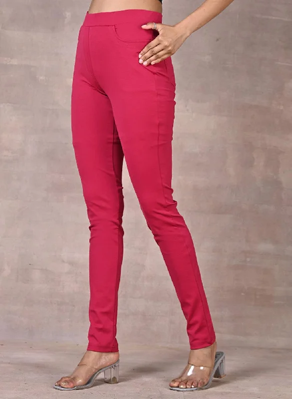 Pink Solid Elastic Jegging with Pocket and Rivets Detailing