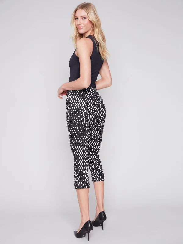 Printed Stretch Pull-On Capri Pants - White Tiles