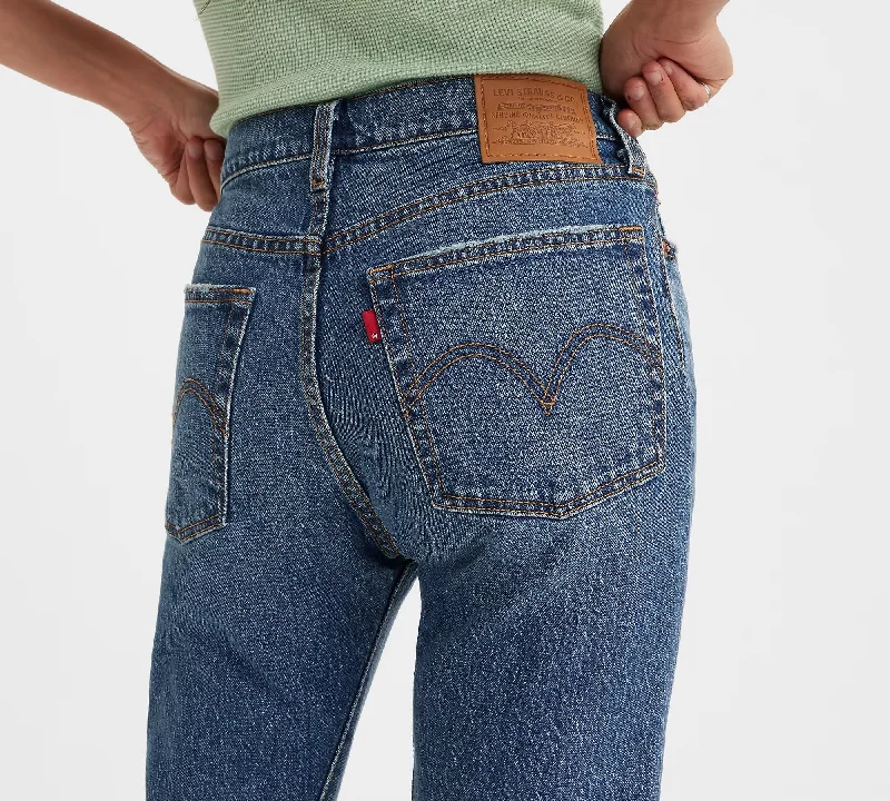 Wedgie Fit Straight Jeans (Unstoppable Wear)